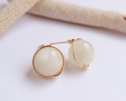 ii | ムーンストーンとアクアカイヤナイトのピアス✨ もう一つ