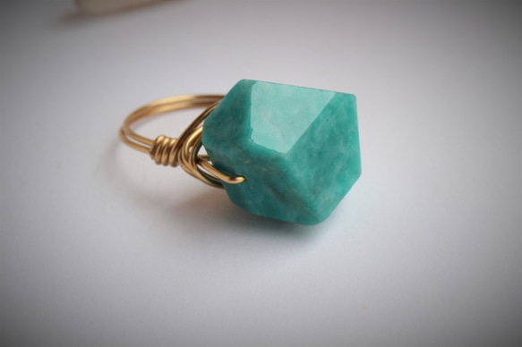 ごろっとアマゾナイト Wire Ring 指輪・リング Rainbow Stone 通販