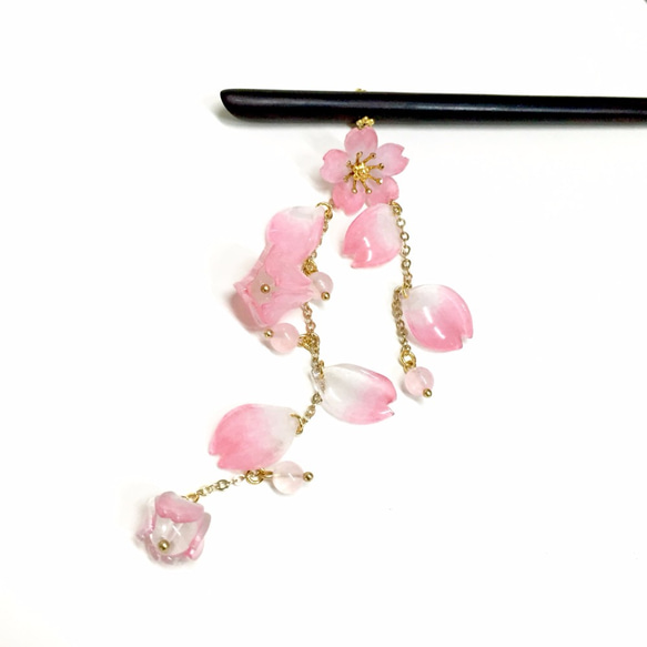 [歌った場合] [インク]さくら。手作りです。日本の樹脂桜のハイビスカスさくらんぼチェリーパウダー。黒檀簪/と風髪/着物髪小物 2枚目の画像