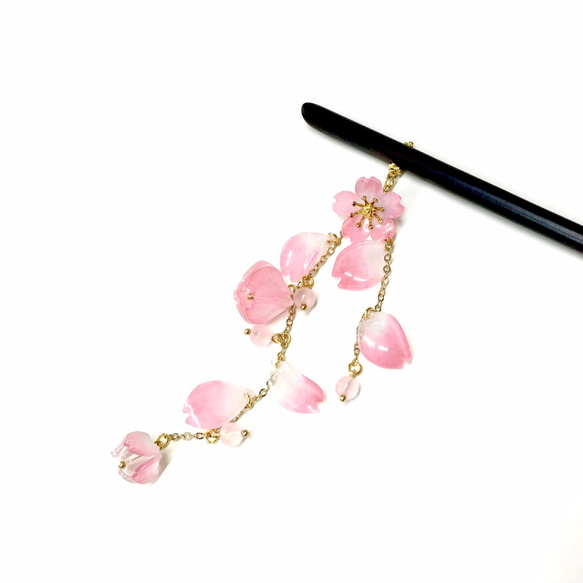 [歌った場合] [インク]さくら。手作りです。日本の樹脂桜のハイビスカスさくらんぼチェリーパウダー。黒檀簪/と風髪/着物髪小物 3枚目の画像
