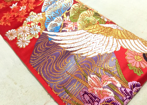 《紅底仙鶴》日本和服刺繡織片 第3張的照片