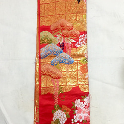 《紅底仙鶴》日本和服刺繡織片 第4張的照片