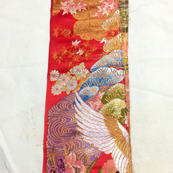《紅底仙鶴》日本和服刺繡織片 第5張的照片