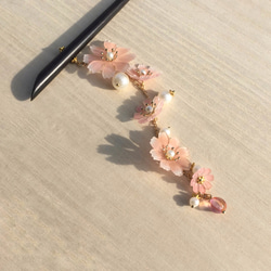 【若桑】《雛菊之歌》II。小雛菊&珍珠。木簪款。手造樹脂花簪。和風髮簪。 第3張的照片