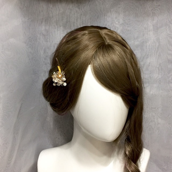 【若桑】《半眠月》II。透明系珍珠水晶花朵髮夾。森林系髮飾。Bridal Headpiece。 第2張的照片