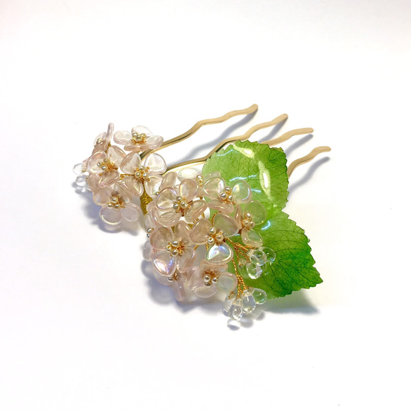 【若桑】《春。櫻色》繡球花。Hydrangeas 。樹脂&捷克水晶。重工編織花朵髮插。古董玻璃花瓣。 第3張的照片