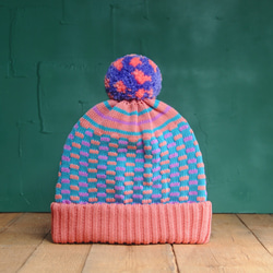 Salmon Circus Detachable PomPom Beanie Hat 1枚目の画像