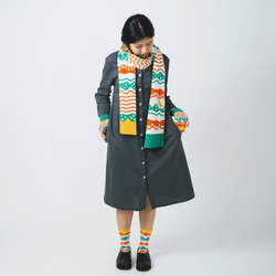 Wave White Jacquard Knitted Scarf | Yu Square x inBlooom 3枚目の画像