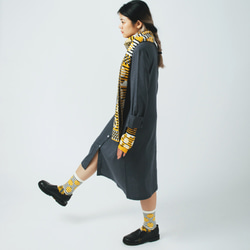 Striped Dots Black/Yellow Knitted Scarf 9枚目の画像