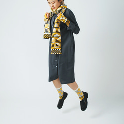 Striped Dots Black/Yellow Knitted Scarf 10枚目の画像