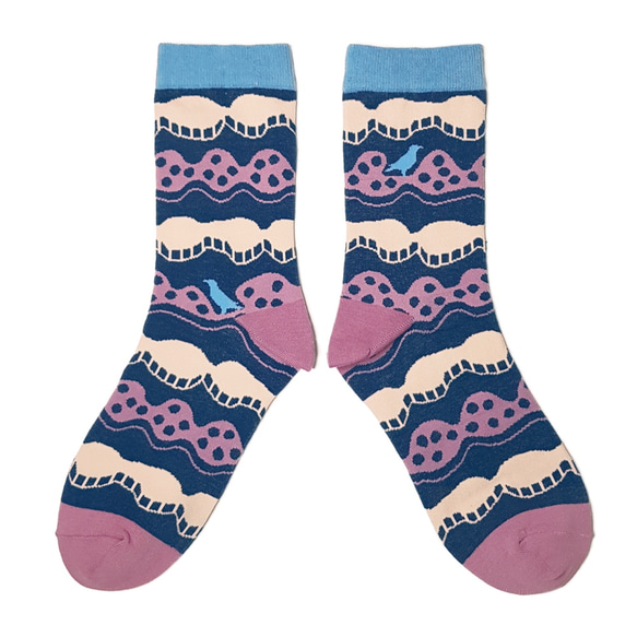 浪花 棉質中筒襪 - 襪子 - 藍紫 / 印花樂 x Yu Square 聯名 第5張的照片