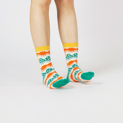浪花 棉質中筒襪 - 襪子 - 橘白綠 / 印花樂 x Yu Square 聯名 第4張的照片