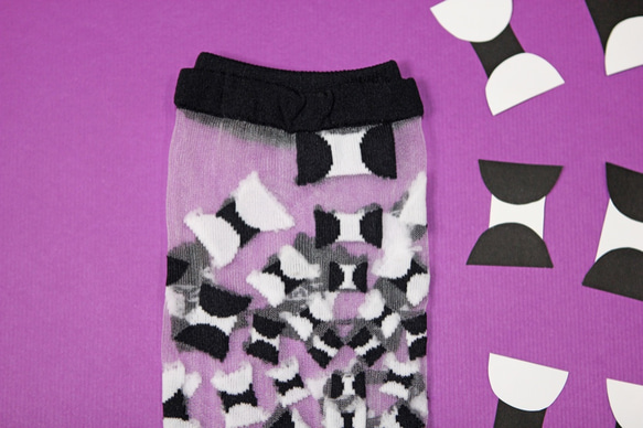 ランタナ シースルー・シアー靴下 - 黒白 2枚目の画像