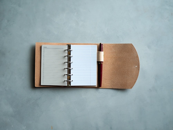 “enko” Mini 6 系統筆記本保護套 Nume 皮革 Mini 6 Planner Cover 第9張的照片