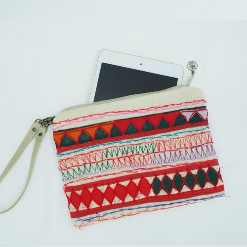 こ　ポーチ　民族 アカ族 ポーチ ポーチ Tokyo Pouch 通販 3562699｜Creema(クリーマ)