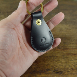 【鞹】手制 義大利協會認証植鞣革黑色手縫Air Tag-IC鑰匙扣卡-50元硬幣鑰匙皮套 第2張的照片