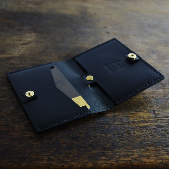 【鞹】手制 義大利協會認証植鞣革黑色手縫雙面功能卡片證件套/悠遊卡/識別證套 第3張的照片