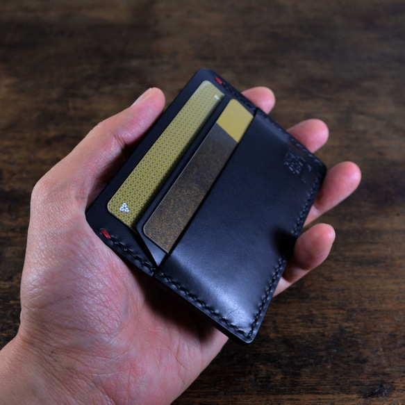 【鞹】手制 義大利協會認証植鞣革黑色手縫雙面卡片夾 悠遊卡 信用卡 錢夾 第4張的照片