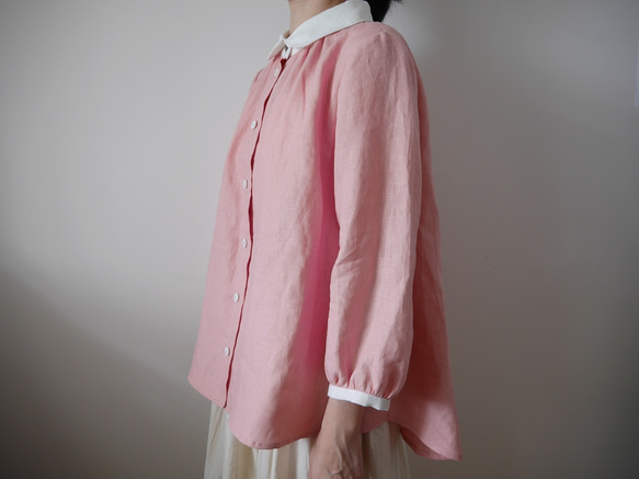 亞麻粉紅拼白色抽褶8分袖牧師領襯衫  01號現貨 第3張的照片
