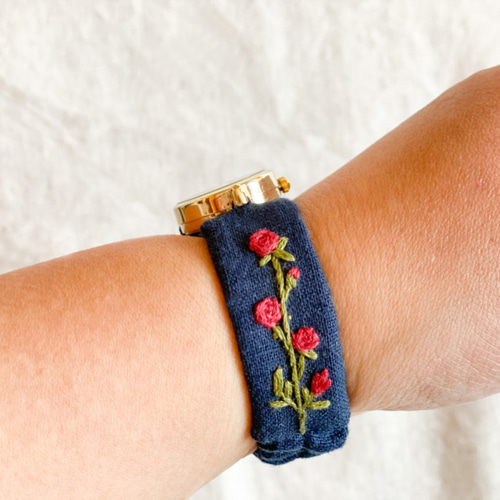はなとけい《バラ》 ～手刺繍ベルトの腕時計～ 腕時計 irodori -forest