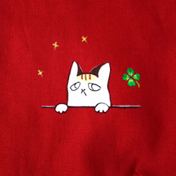 猫とクローバー  巾着ポーチ ルージュレッド【M】 3枚目の画像