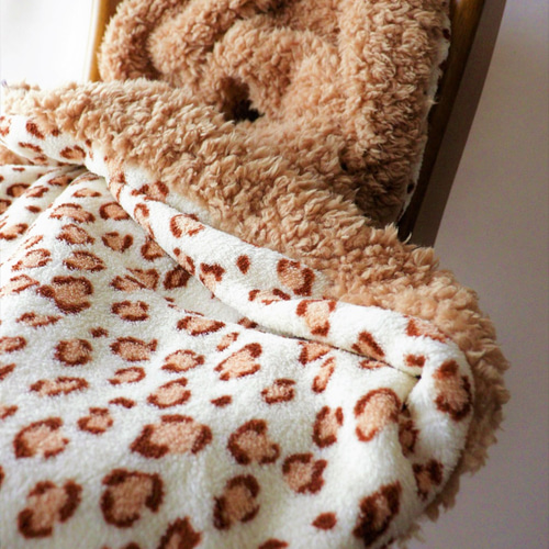 完売☆頬ずりしたくなる ふわふわ ボア レオパード ヒョウ柄