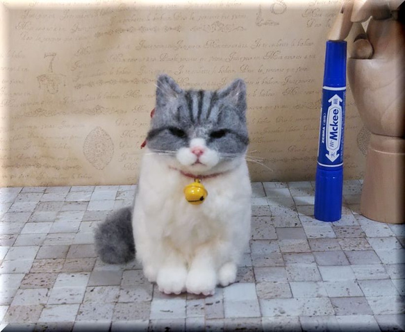 羊毛フェルト　猫　小太りなブサ猫さん　ねこ　ネコ　猫フィギュア 6枚目の画像