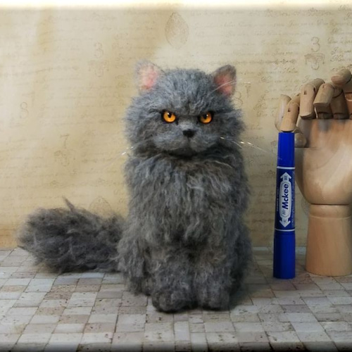 羊毛フェルト猫　グレー長毛 羊毛フェルト ロングヘアキャット～くつろポーズ 猫 ノルウェージャン