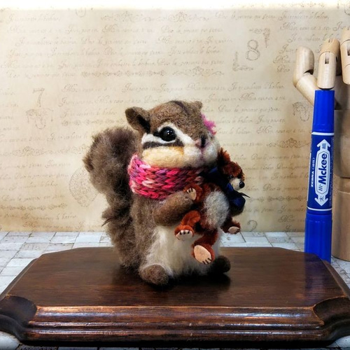 作家 りす 羊毛フェルト ぬいぐるみ