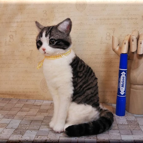 羊毛フェルト 猫 キジシロ猫さん キジ白 ねこ ネコ 猫フィギュア 羊毛