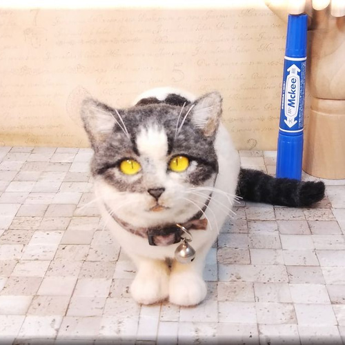 羊毛フェルト 猫 キジシロ猫さん キジ白 ねこ ネコ 猫フィギュア