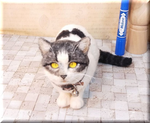 羊毛フェルト　猫　キジシロ猫さん　キジ白　ねこ　ネコ　猫フィギュア 10枚目の画像