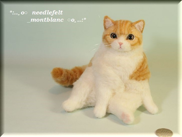 羊毛フェルト　猫　お座りデブ猫　ネコ　ねこ　 5枚目の画像