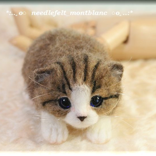 羊毛フェルト 猫 赤ちゃん猫 キジトラ 子猫 ねこ ネコ 羊毛