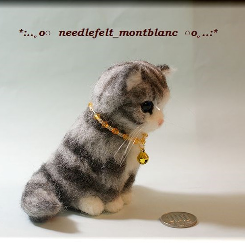 羊毛フェルト 猫 サバトラ白の子猫ちゃん ねこ ネコ 羊毛フェルト