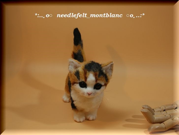 羊毛フェルト　古風な三毛猫 羊毛フェルト 古風な三毛猫