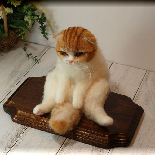 羊毛フェルト 猫 スコティッシュフォールド スコ座り ブサカワ 羊毛フェルト 猫 スコティッシュフォールド スコ座り ブサカワ