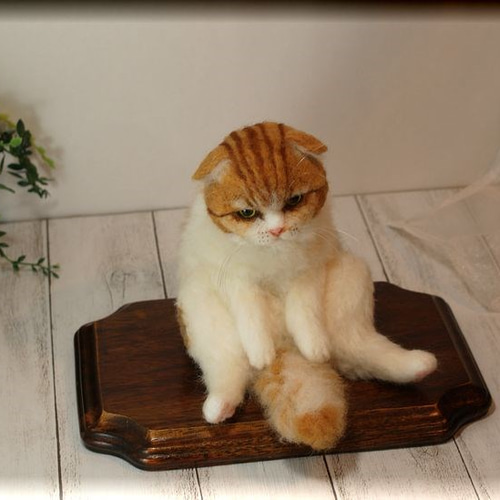 羊毛フェルト 猫 スコティッシュフォールド スコ座り ブサカワ ねこ
