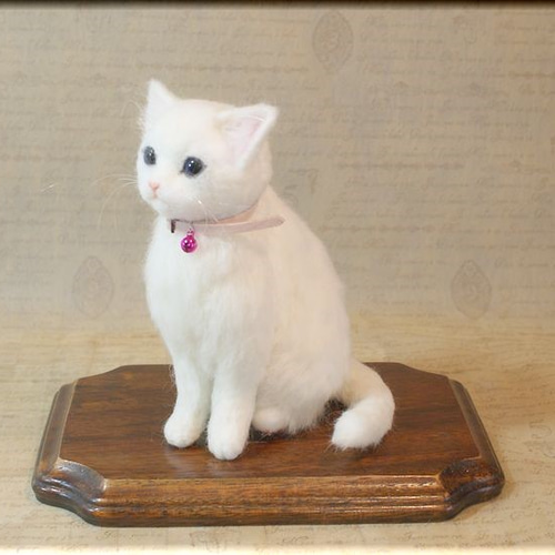 羊毛フェルト 猫 白猫ちゃん ねこ ネコ 羊毛フェルト モンブラン