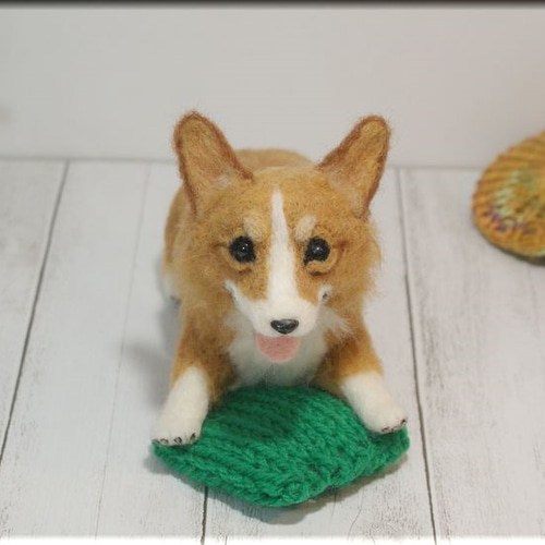 羊毛フェルト 犬 ウェルシュ・コーギー 犬フィギュア 羊毛