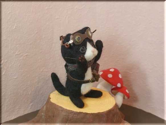 羊毛フェルト　猫　ハチワレ猫ちゃん　はちわれ　ねこ　ネコ　子猫 3枚目の画像
