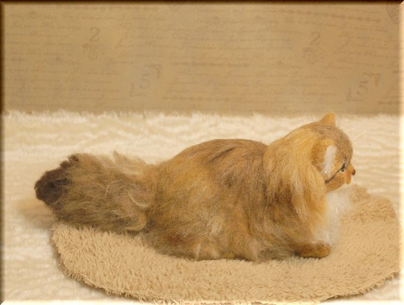 羊毛フェルト　猫　ペルシャ猫　チンチラゴールデン　猫フィギュア 5枚目の画像