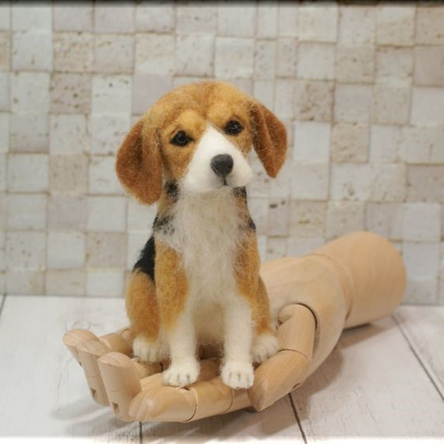 羊毛フェルト 犬 小さなビーグルさん 手のひらサイズ 犬