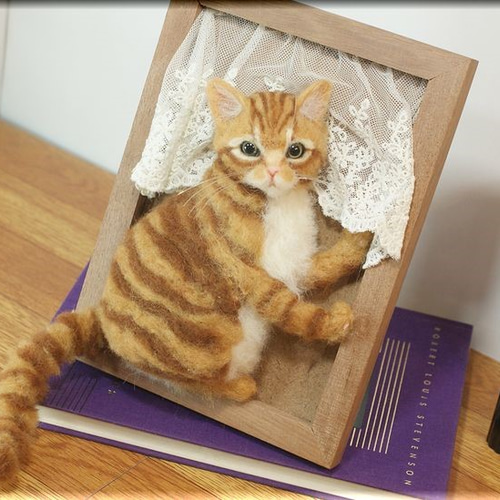 羊毛フェルト ねこの飛び出すフレーム