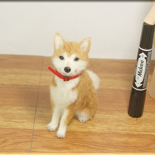 モンブラン 羊毛フェルト 犬 白柴ちゃん モンブラン様専用 羊毛フェルト 犬 白柴ちゃん