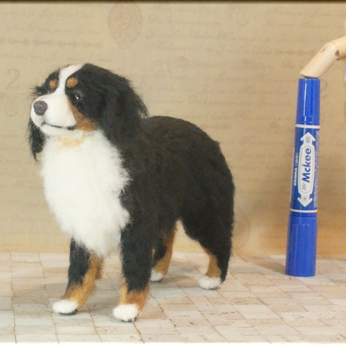 羊毛フェルト　バーニズマウンテンドック　犬　ハンドメイド 羊毛フェルト バーニーズマウンテンドッグ バッグチャーム