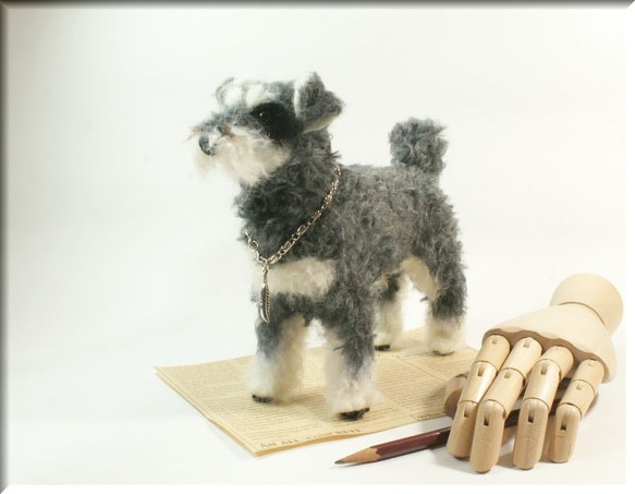 羊毛フェルト　犬　シュナウザーさん　犬フィギュア　ミニチュアシュナウザー 4枚目の画像