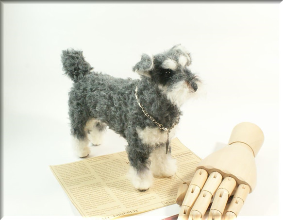 羊毛フェルト　犬　シュナウザーさん　犬フィギュア　ミニチュアシュナウザー 5枚目の画像