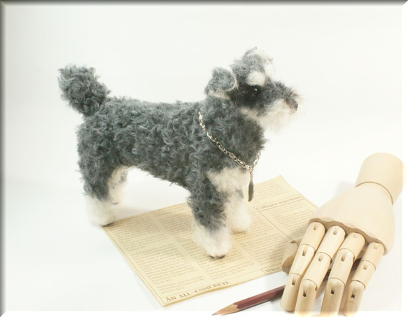 羊毛フェルト　犬　シュナウザーさん　犬フィギュア　ミニチュアシュナウザー 7枚目の画像