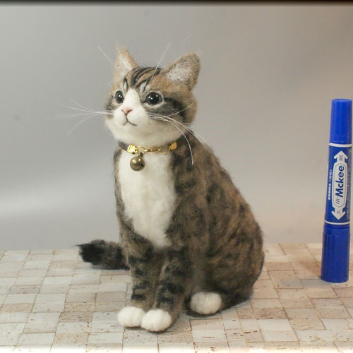 羊毛フェルト 猫 キジシロさん 猫フィギュア キジ白猫 羊毛